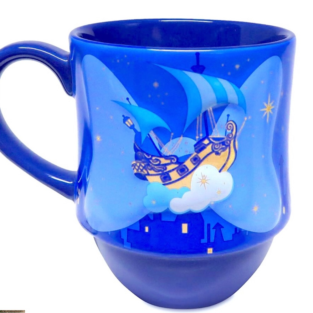 Disney Minnie Mouse The Main Attraction
Mug - Peter Pan's Flight 6/12